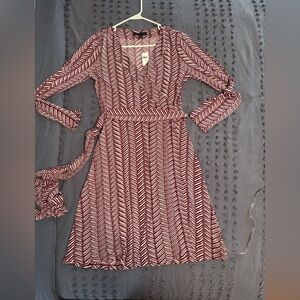 Banana Republic Red and White Long Sleeve Dress NWT